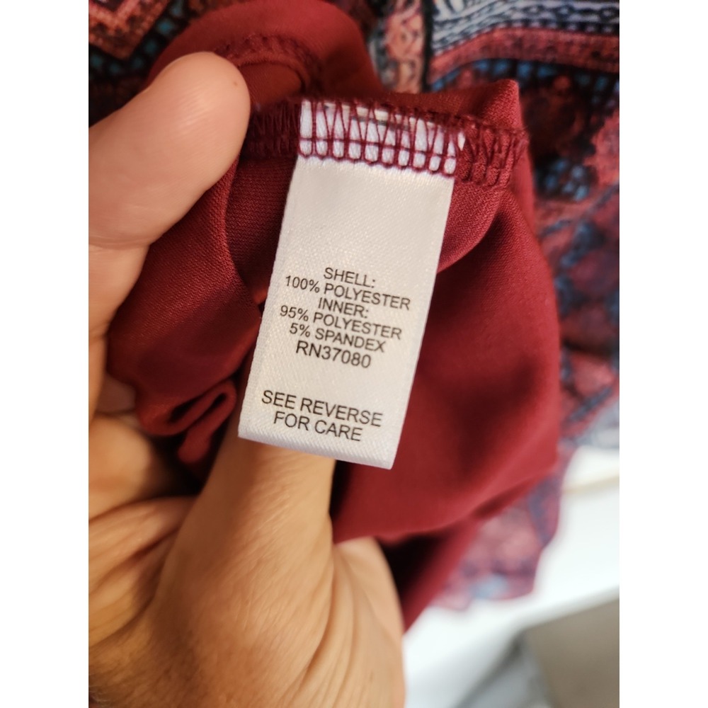 Plus Size Boho Chic Patterned Poncho Top 22/24W Burgundy Geometric Flowy Free - Picture 7 of 16